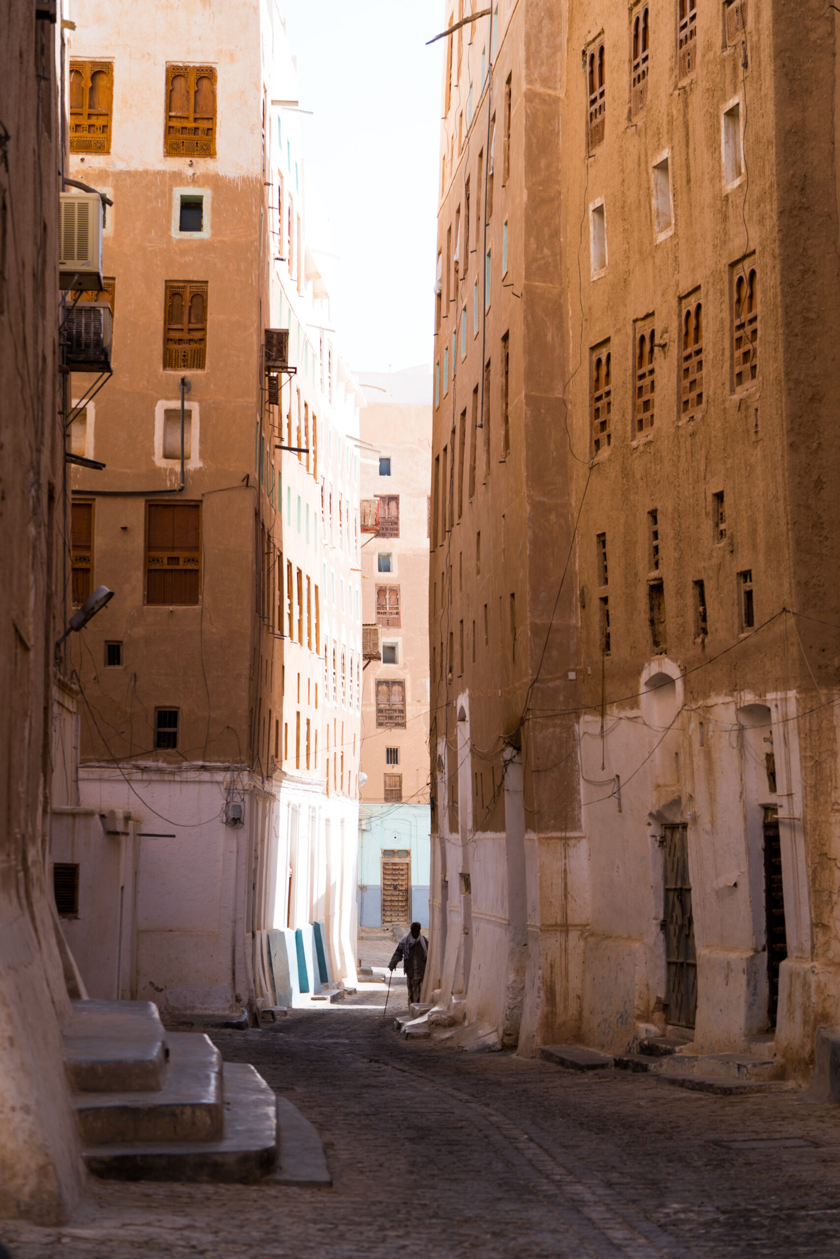 希巴姆街道十分狹窄,有效地避開日照。